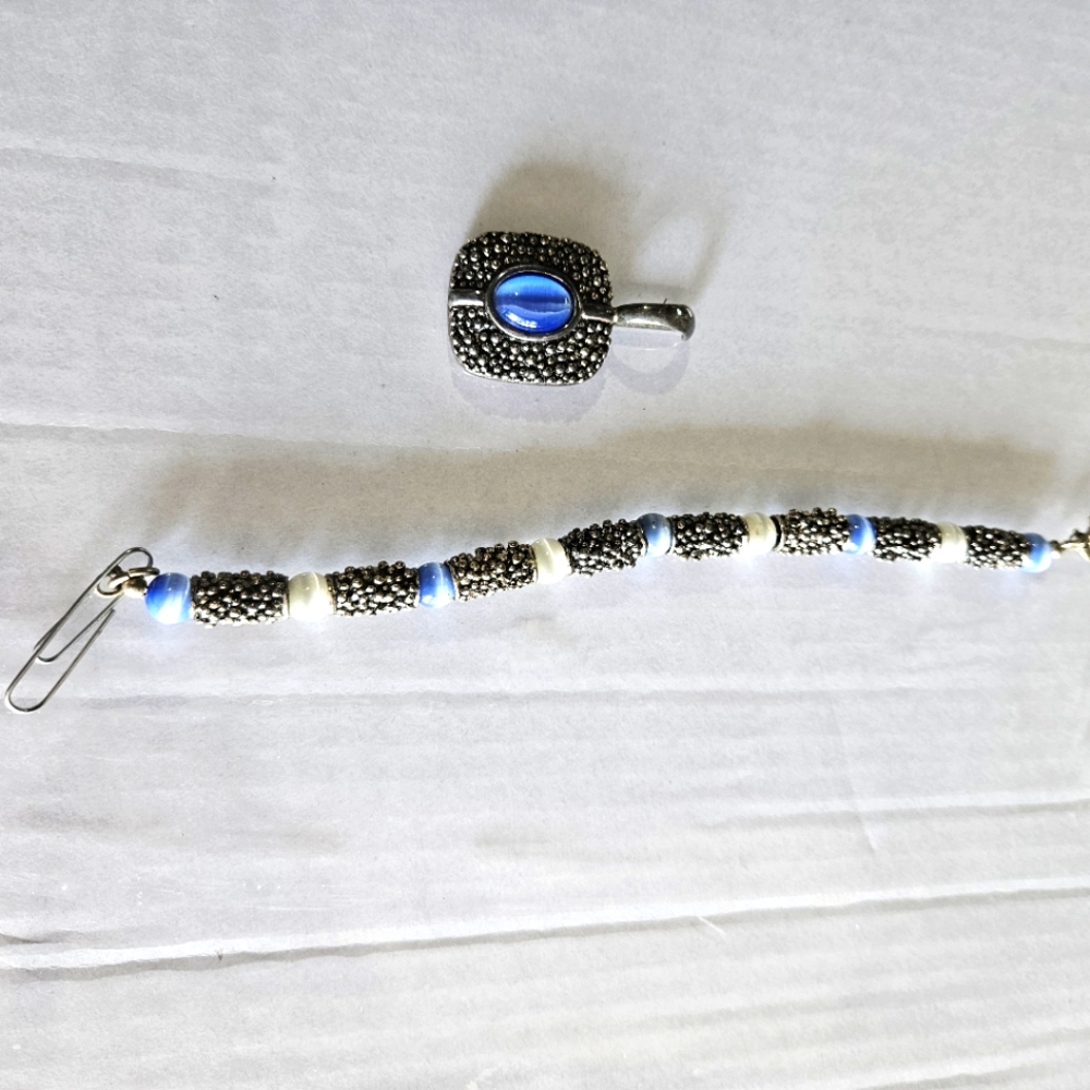 Lia Sophia cats eye